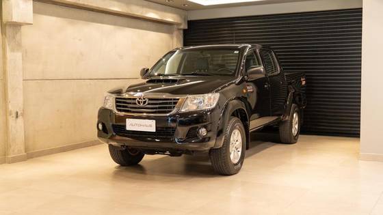 TOYOTA HILUX 2.7 SR 4X2 CD 16V FLEX 4P AUTOMÁTICO TOYOTA HILUX 2.7 SR 4X2 CD 16V FLEX 4P AUTOMÁTICO